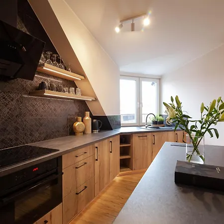 Chrobrego Aparthotel 4*