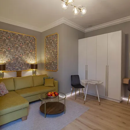 Chrobrego Aparthotel 4*