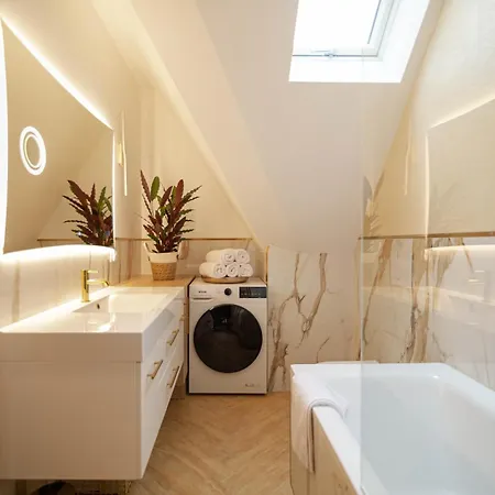 Chrobrego Aparthotel 4*