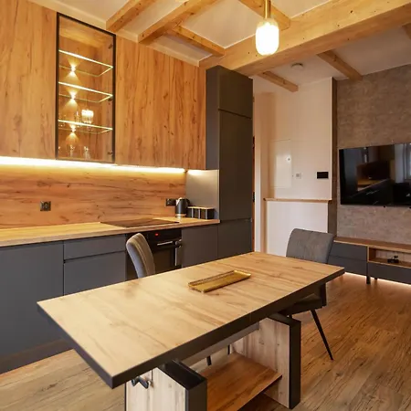 Aparthotel Chrobrego 4*