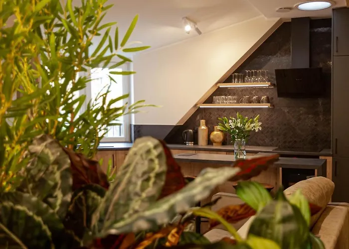 Chrobrego アパートホテル グニェズノ